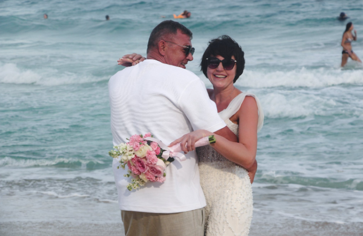 Romantic Beach Resort in Samui for Couples Seeking Privacy at The Fair House Beach Resort & Hotel Samui